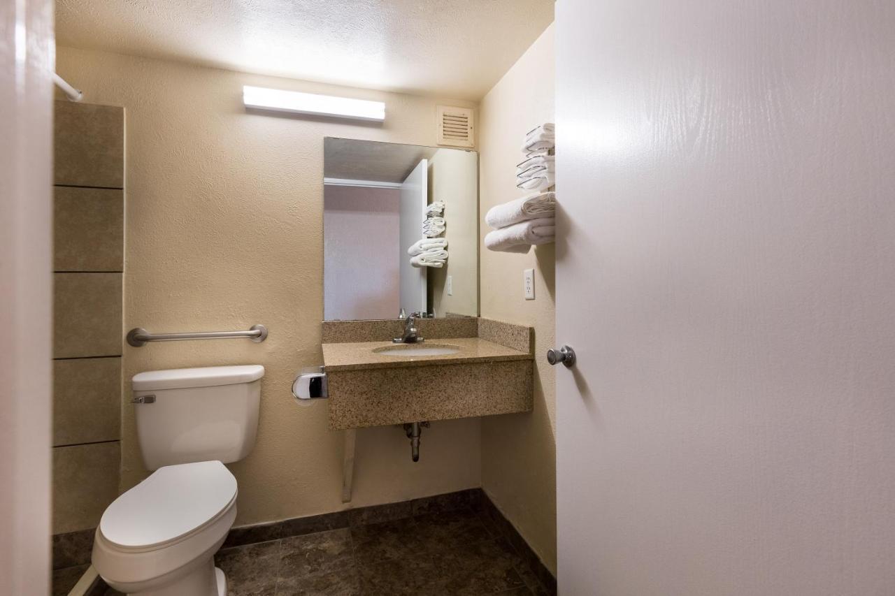 Motel 6-Lincoln, Il Eksteriør bilde