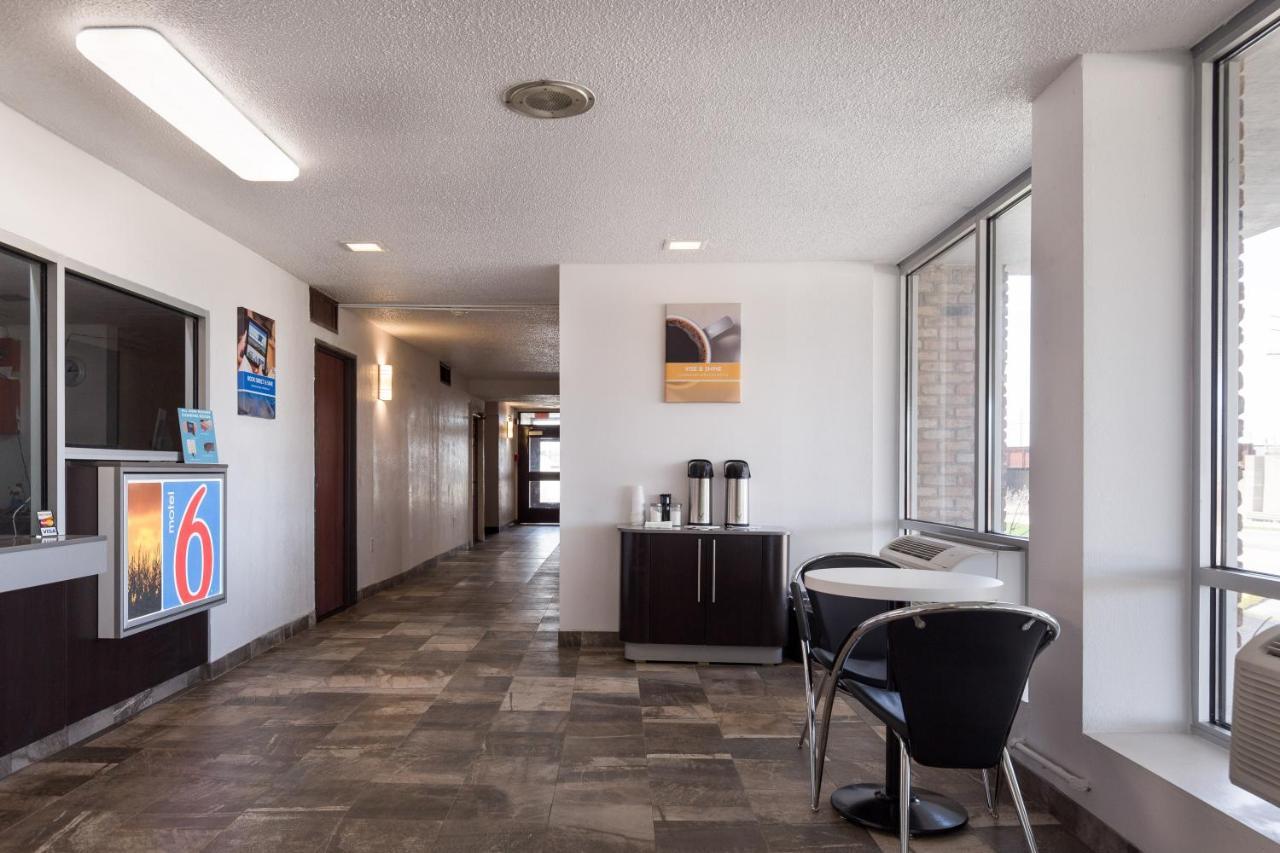 Motel 6-Lincoln, Il Eksteriør bilde