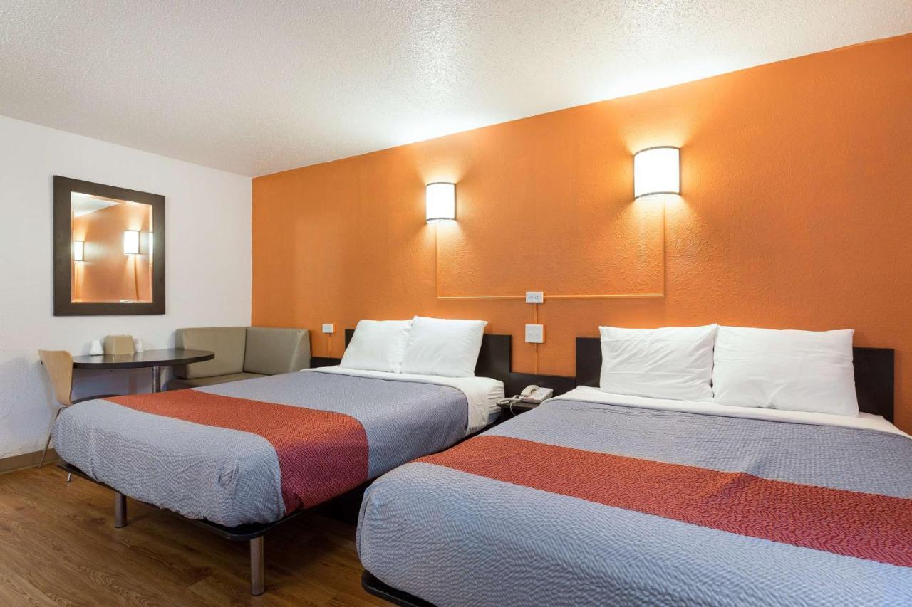 Motel 6-Lincoln, Il Eksteriør bilde