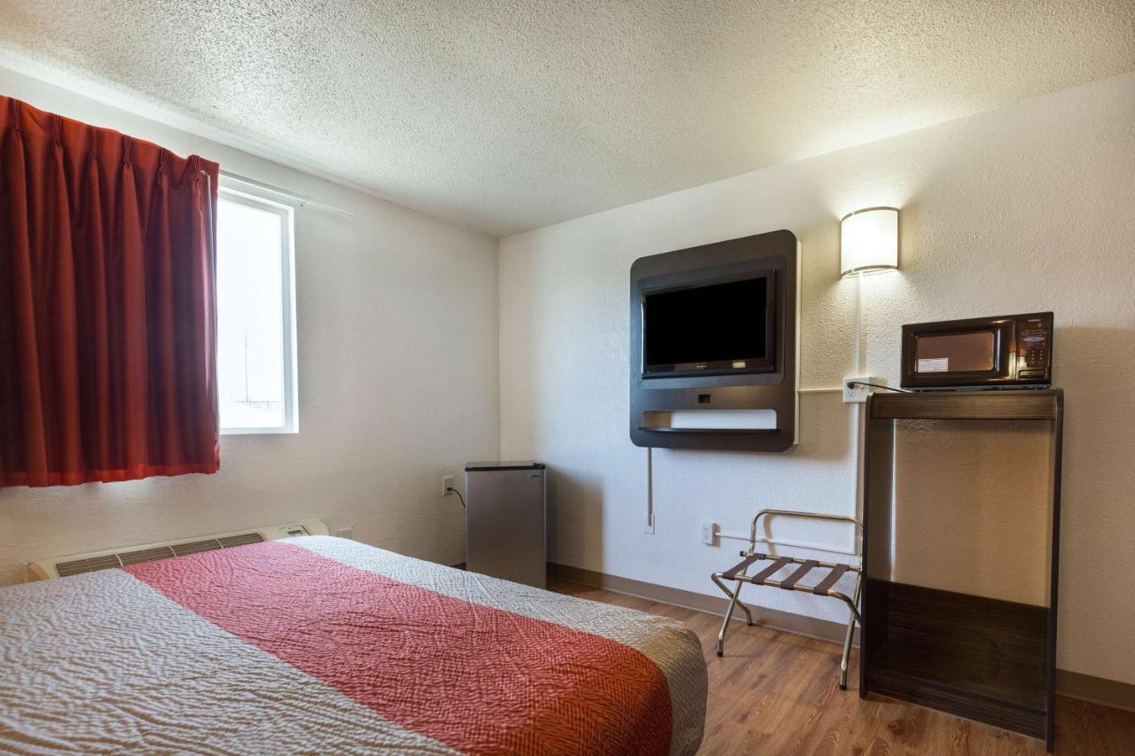 Motel 6-Lincoln, Il Eksteriør bilde